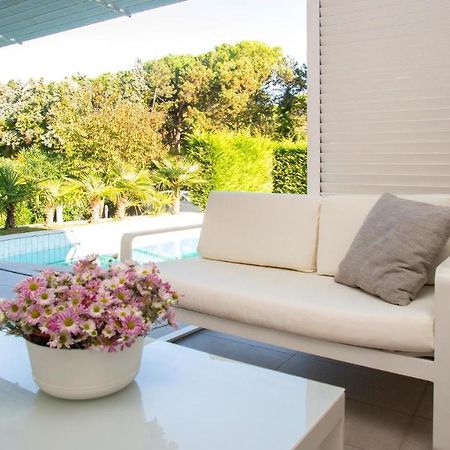Villa Riva Beachfront 리그나노 사비아도로 외부 사진