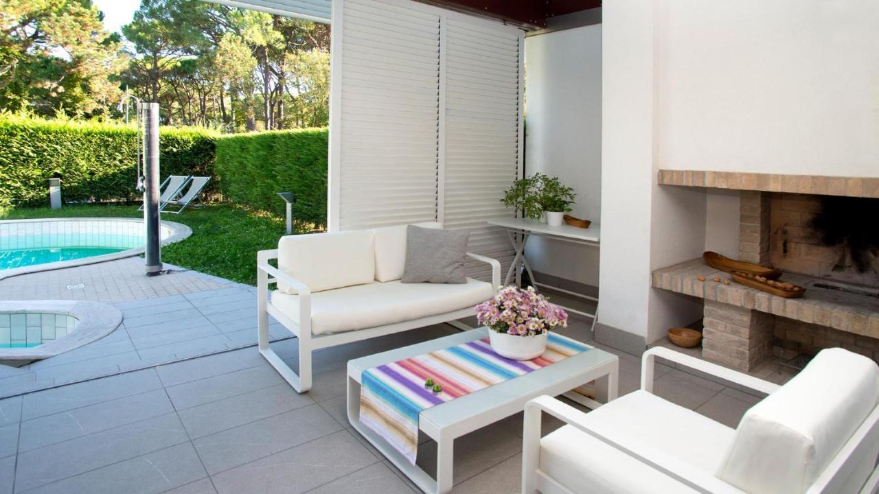 Villa Riva Beachfront 리그나노 사비아도로 외부 사진